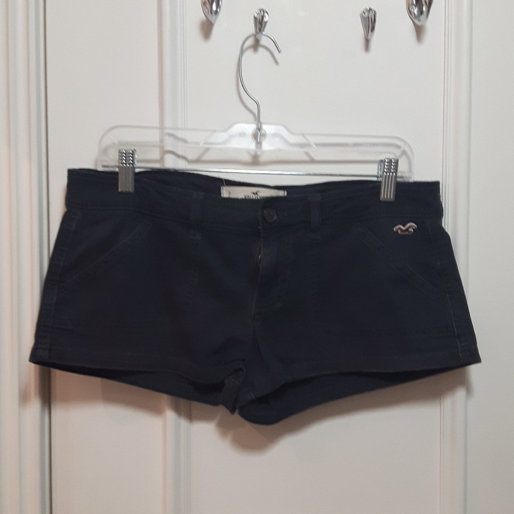 🛍️ Hollister cargo shorts